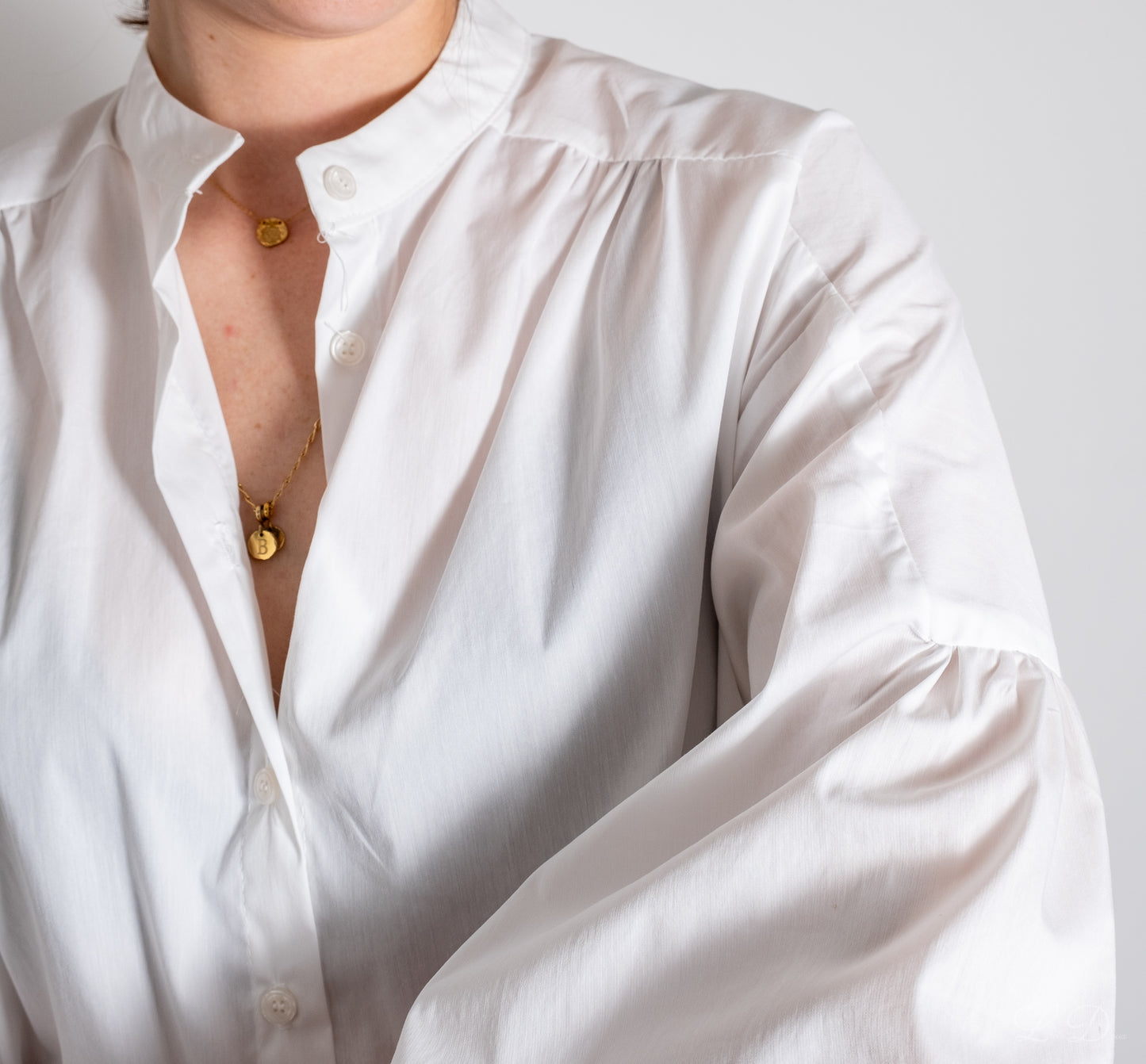 Chemise blanche manches bouffantes